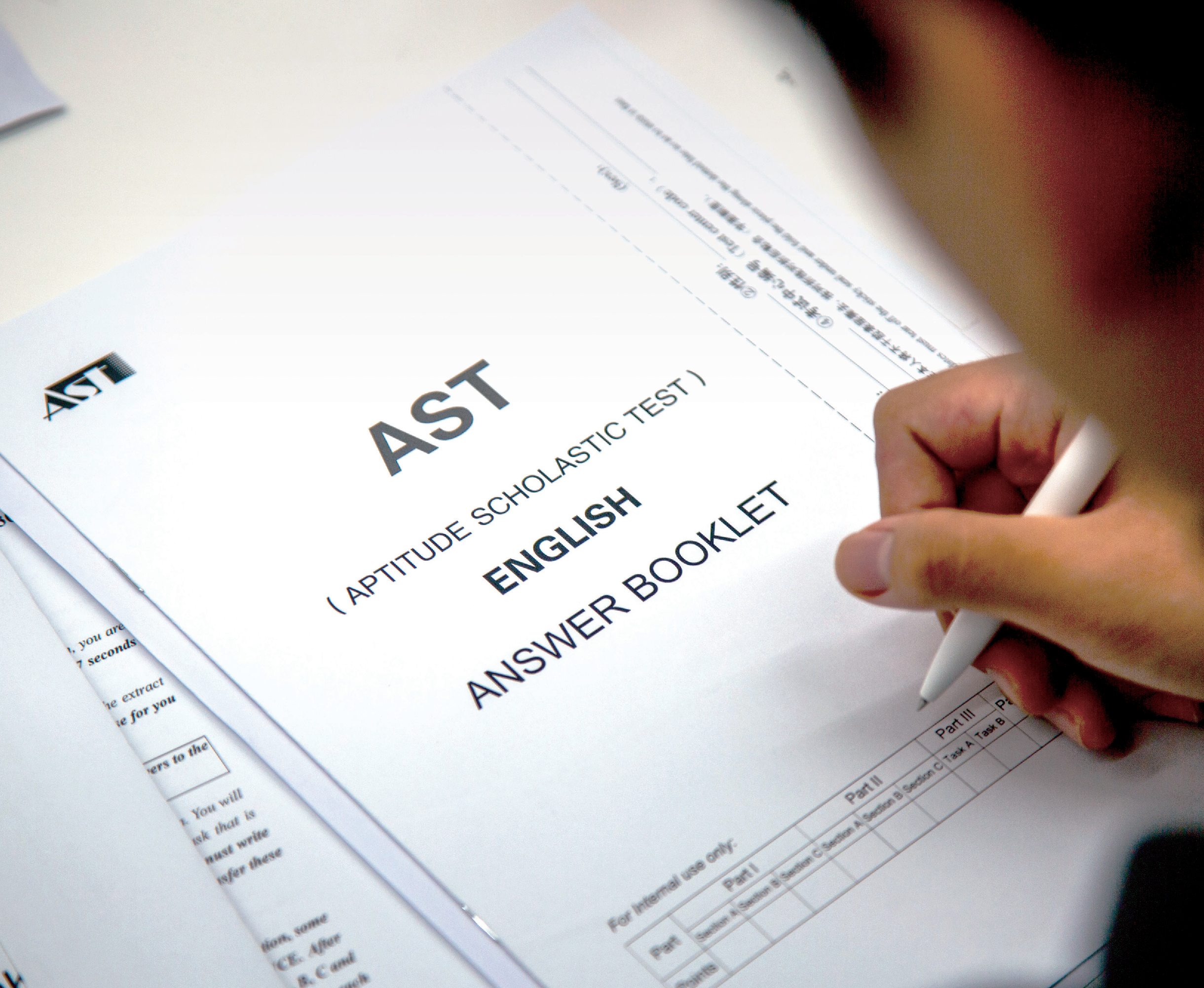 普高生冲海外名校，粤港教育 AST 全流程服务为您保驾护航